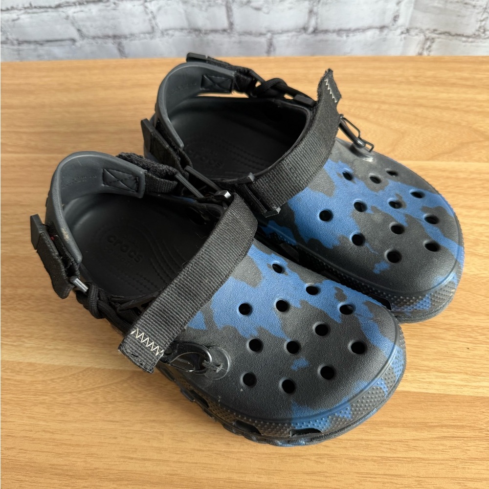 CROCS Kids Black and Blue Water Shoes
